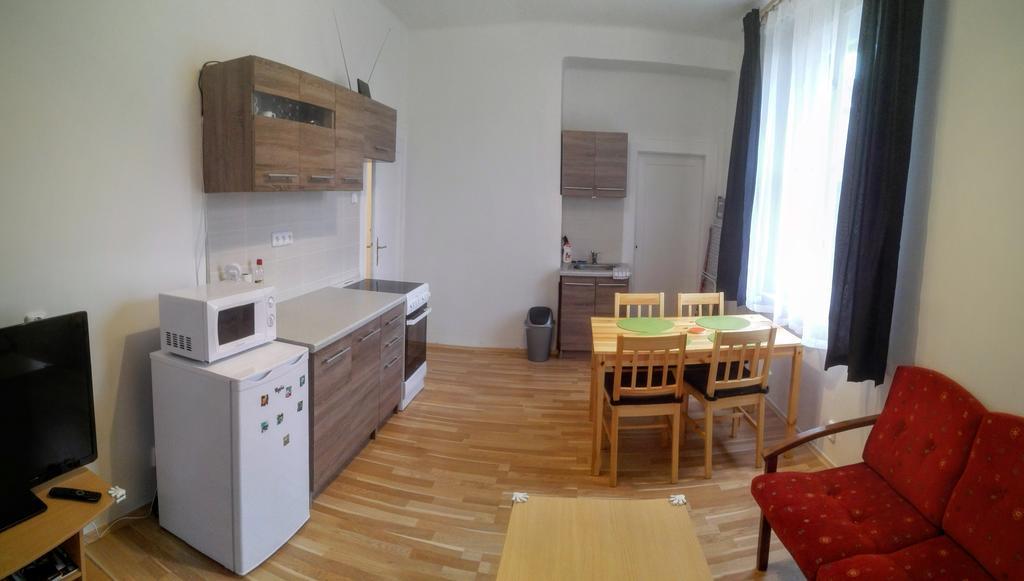 Jezerka Apartments Prague Luaran gambar