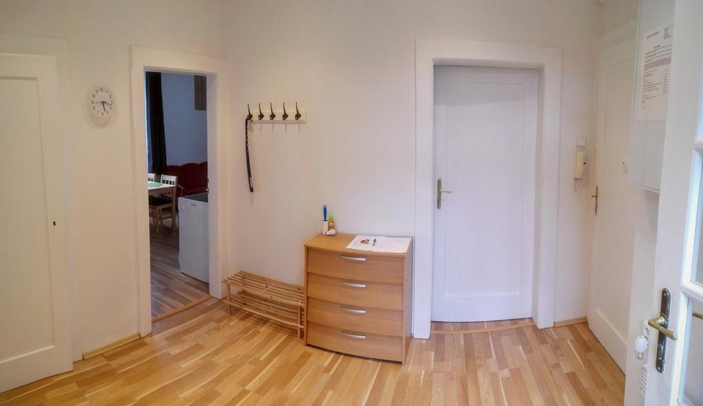 Jezerka Apartments Prague Luaran gambar