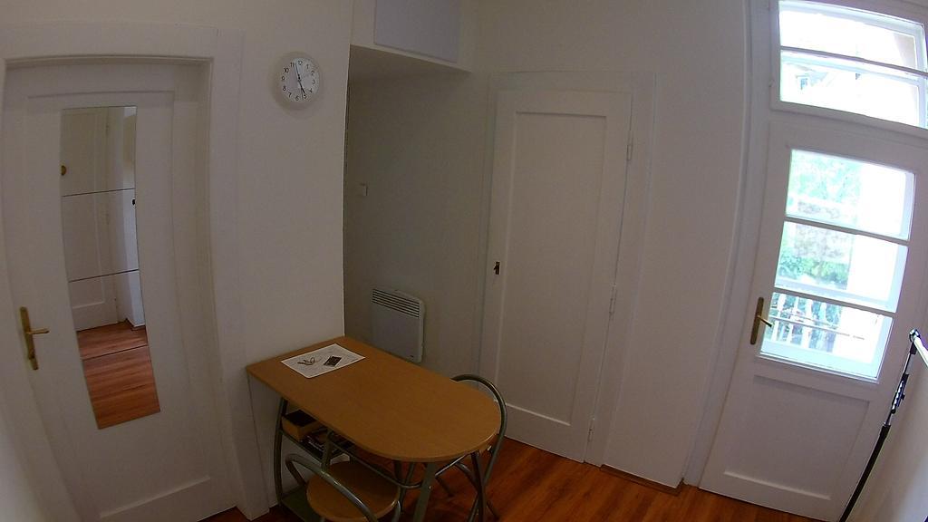 Jezerka Apartments Prague Luaran gambar