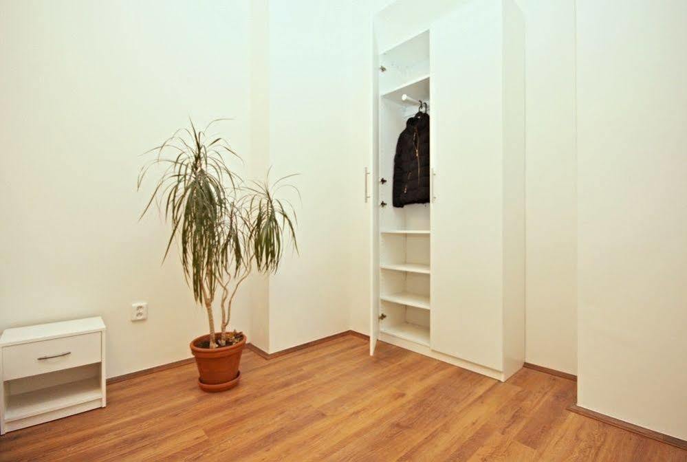 Jezerka Apartments Prague Luaran gambar