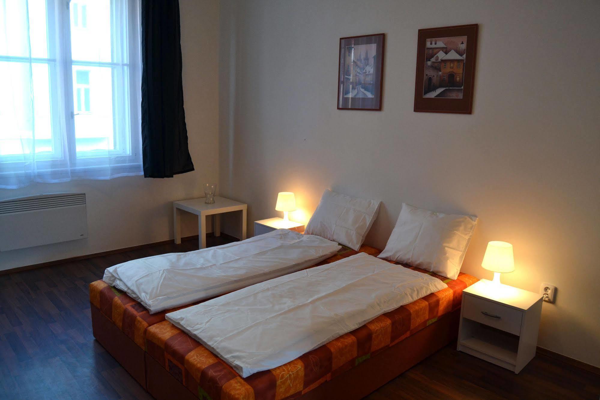 Jezerka Apartments Prague Luaran gambar
