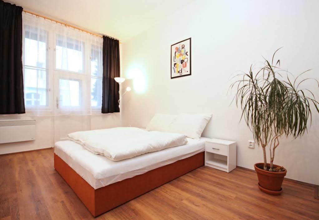 Jezerka Apartments Prague Luaran gambar
